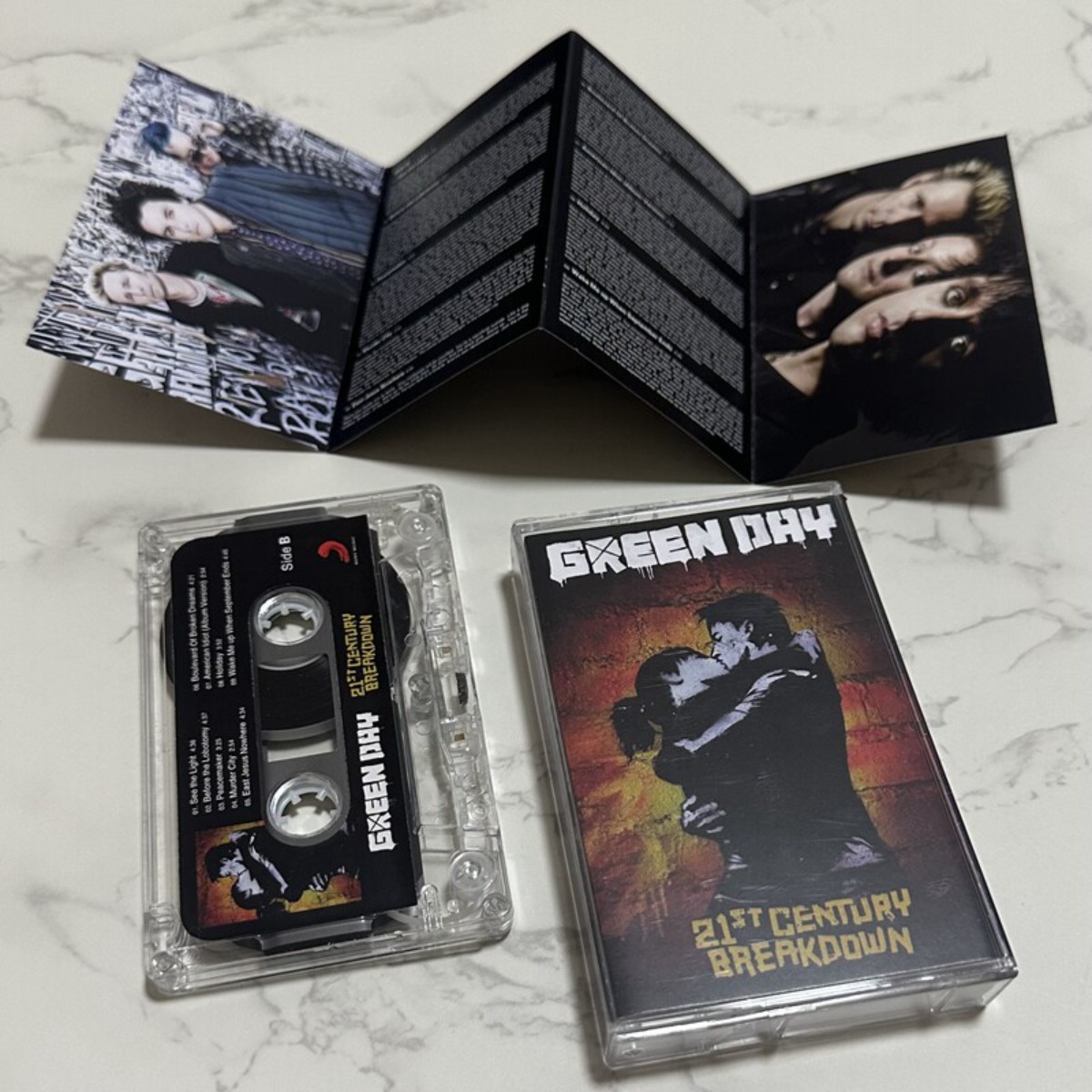 Green Day 21st Century Breakdo – обзор и цена Vintage Collection