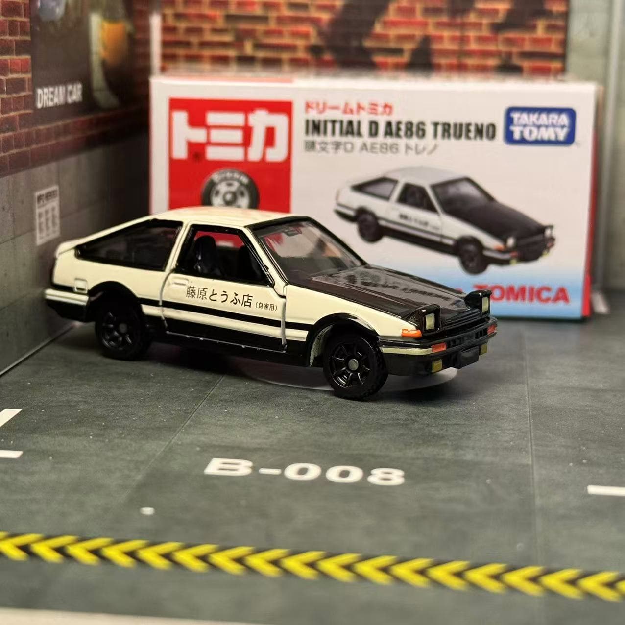 Dream Tomica NO. 145 Initial D – обзор и цена Vintage Collectible Model Cars