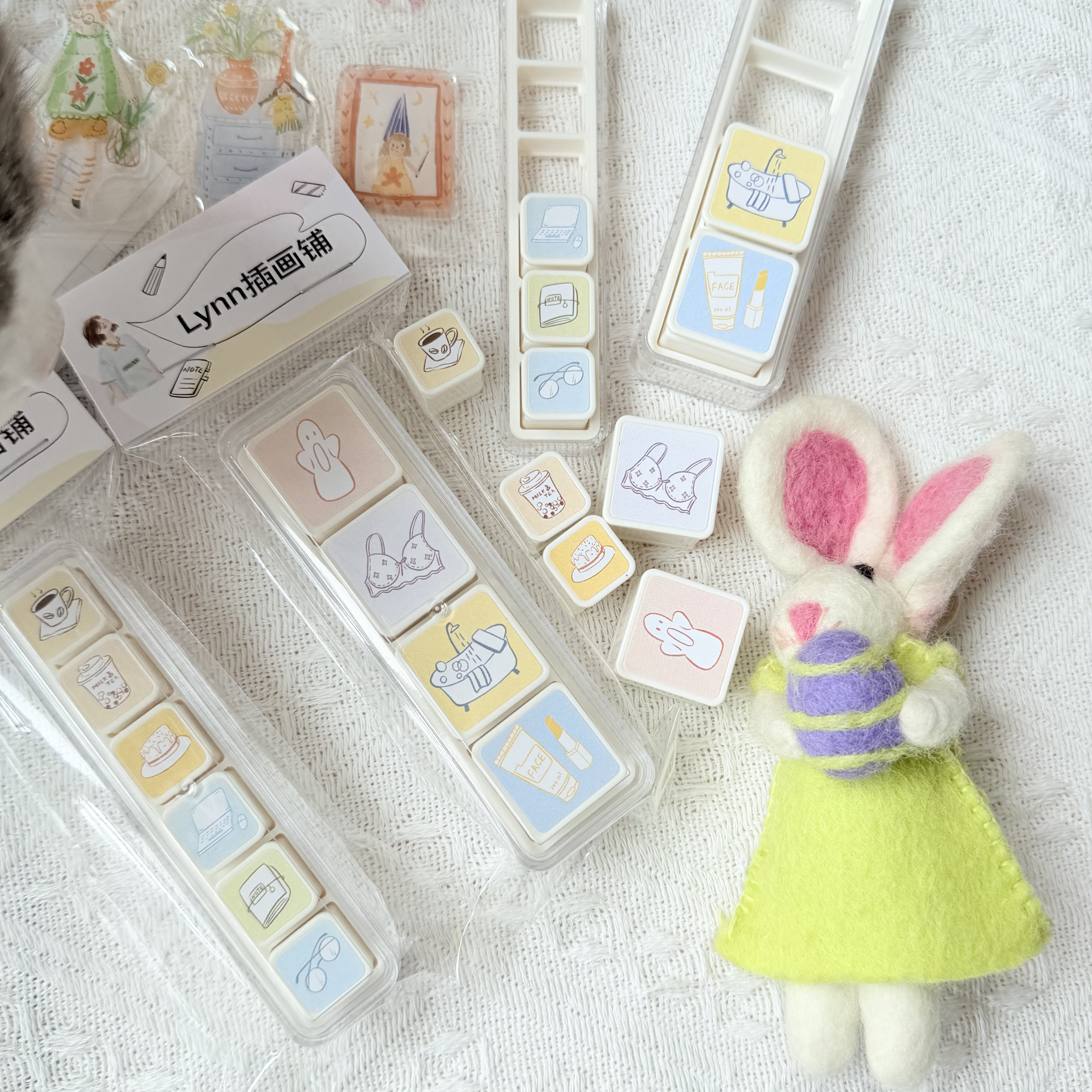 Lynn Studio Vintage Girls' Dai – обзор и цена Vintage Collectible Stamps